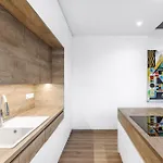 Chalupku - Luxury 70m2 In Centrum, Jacuzzi, Private Parking, Ac, Balcony, Quiet Sleep, In Town דירה באנסקה ביסטריצה