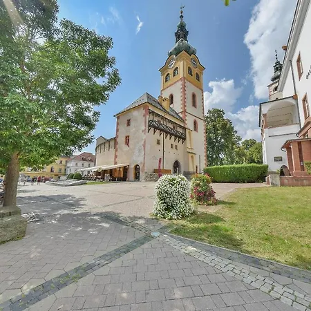 Chalupku - Luxurious 70m2, Jacuzzi, Direct Centrum, Parking Included, Air-conditioned, Balcony, Quiet Sleep, In Town